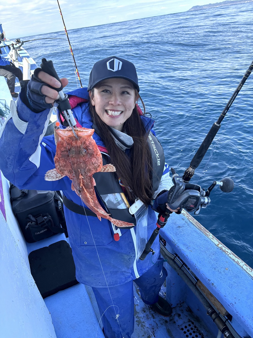 寒い時期に嬉しい高級食材オニカサゴを手に入れる！　こまめな棚取りで本命連打！